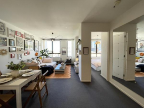 2BR CBD sunlit residence - Bourke Street shops